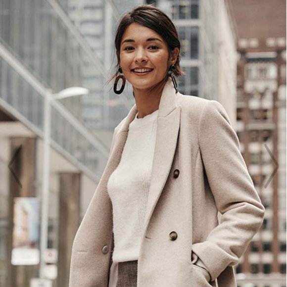 Banana Republic Jackets & Blazers - Banana Republic Cream Wool Coat